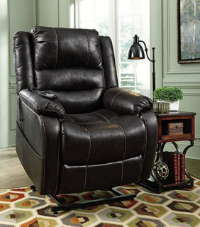 Big, cozy, reclining chair for the big and tall and the plus size person. FREE shipping. Full figure furniture.